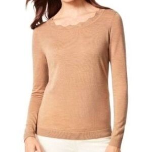 Elegant Tan Women's Sweater